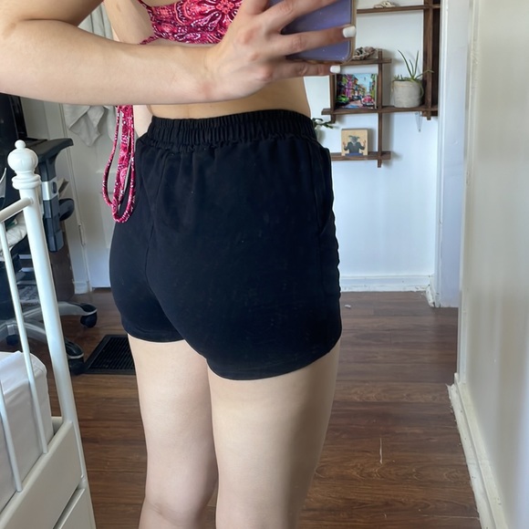 Black tracksuit shorts - Picture 2 of 3